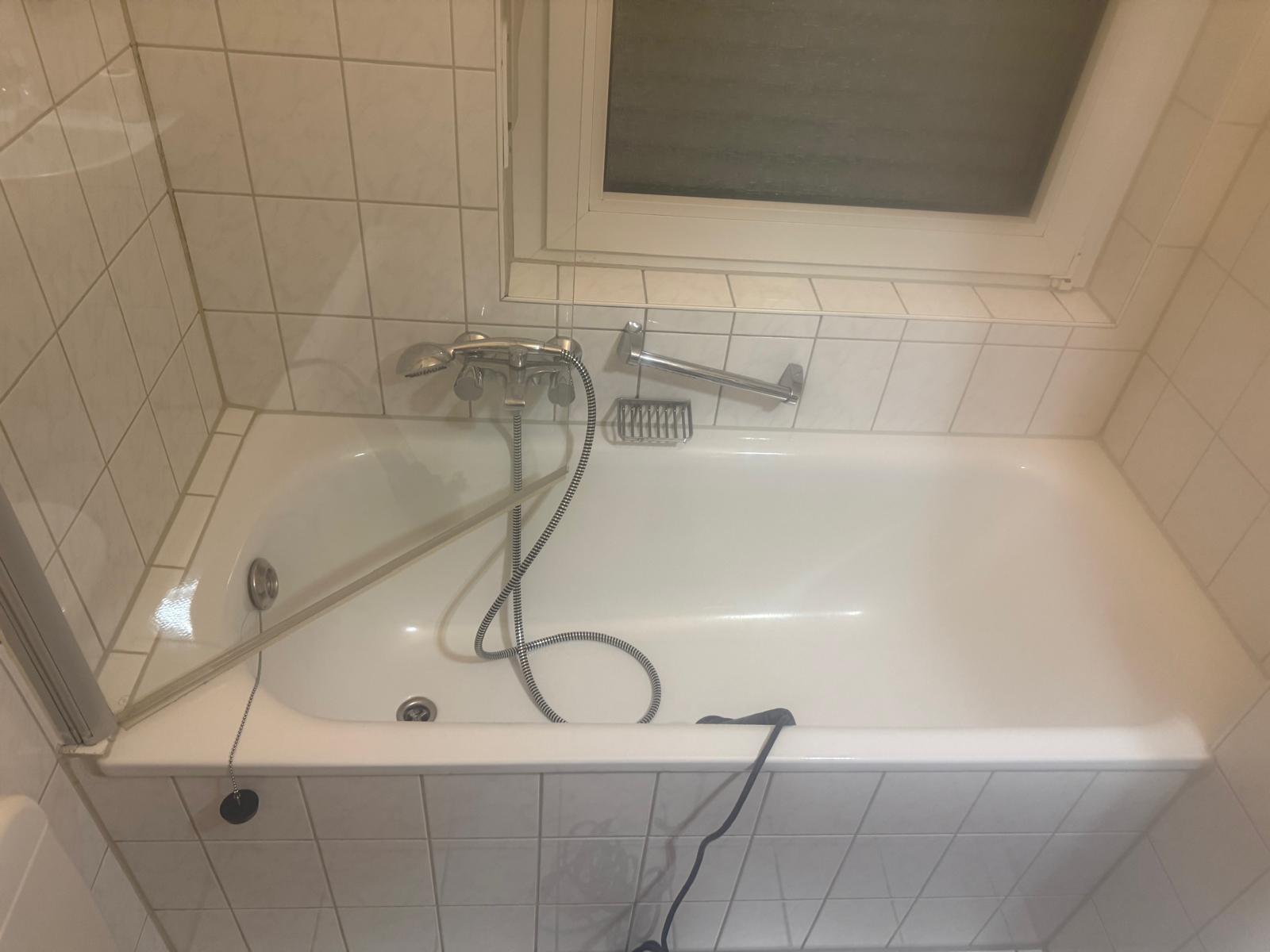 Completed bathtub installation 4